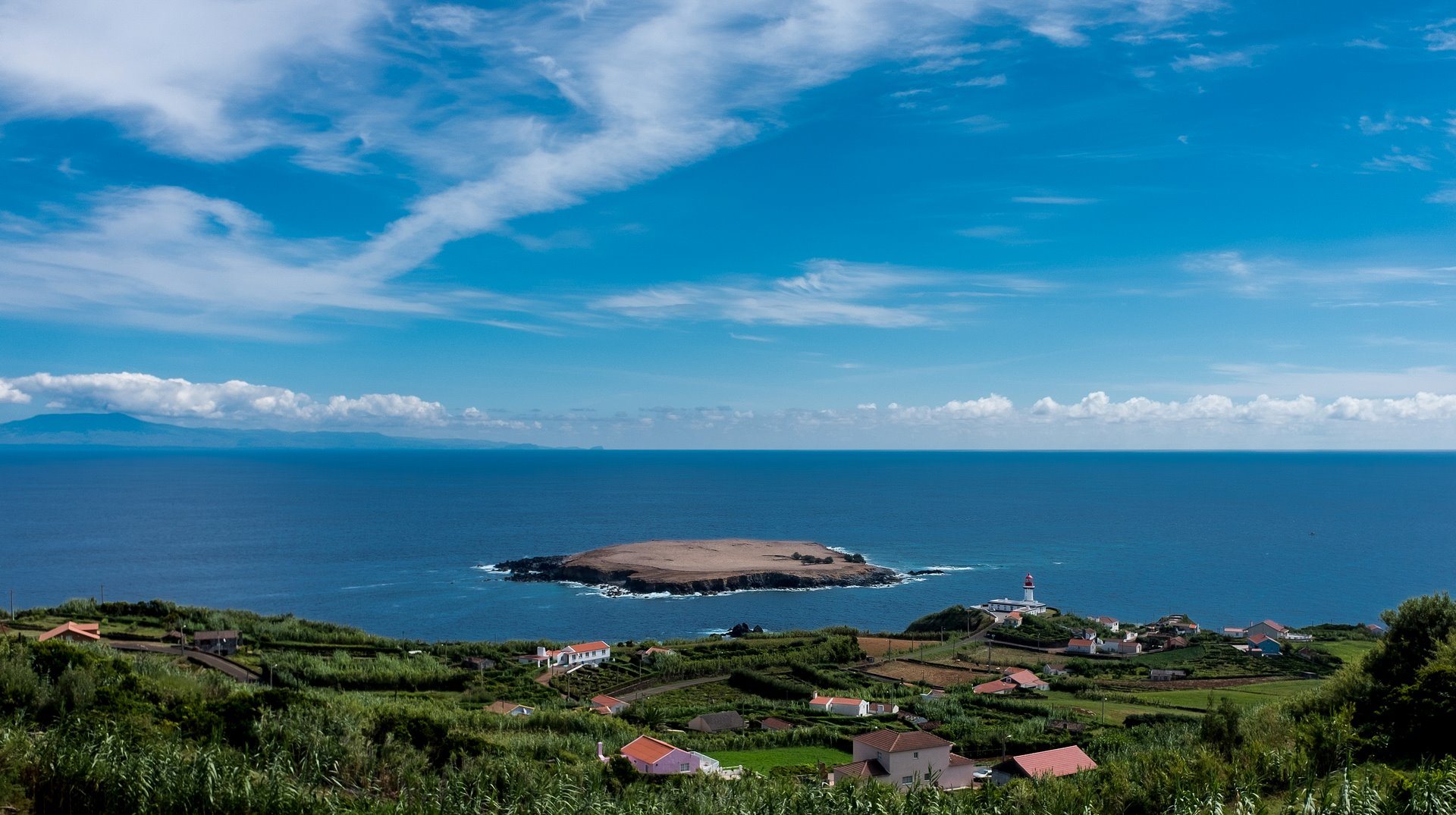 Topo Islet - São Jorge Island - edited